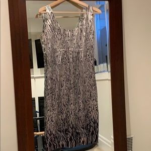 Silky feel  lined zebra print dress size 2 Danier